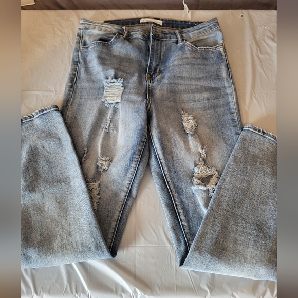 Almost Famous Women Light Blue Distressed Jeans ,size 30x27 - Picture 3 of 4